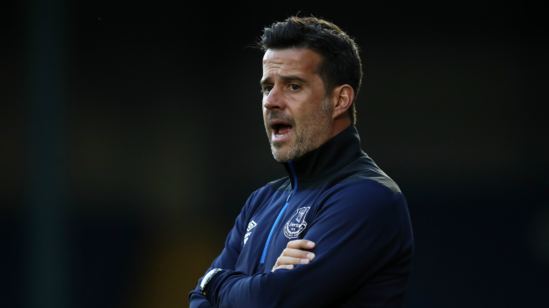 与年轻一代 与年轻一代