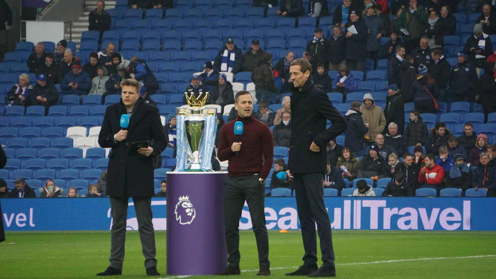 员们在背后 员们在背后